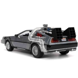 Jada - Back To The Future Part 1: 1982 DeLorean Dmc 12 - 1:24 Die-Cast Model With Lights