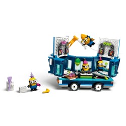 Minions’ Music Party Bus