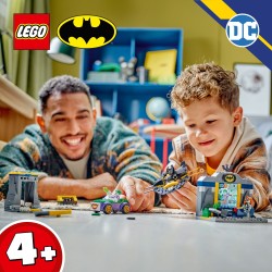 LEGO 76272 Batcaverna con Batman, Batgirl e The Joker