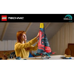 LEGO Technic 42174 Yacht Emirates Team New Zealand AC75