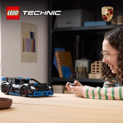 LEGO Technic 42176  Auto da corsa Porsche GT4 e-Performance