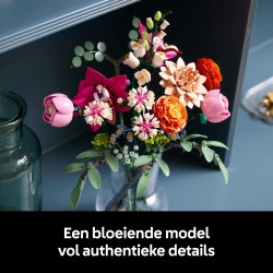 Schöner Rosafarbener Blumenstrauß