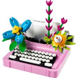 La machine à écrire avec des fleurs