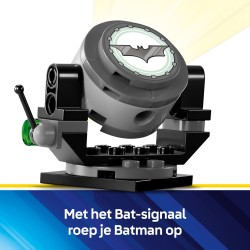 La Batmobile Tumbler de Batman™ contre Double-Face et Le Joker™