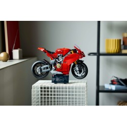 Ducati Panigale V4 S motor