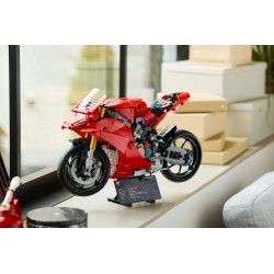 Ducati Panigale V4 S motor