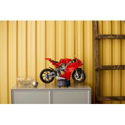 Ducati Panigale V4 S motor