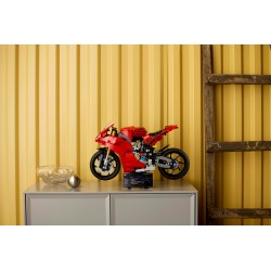 Ducati Panigale V4 S motor