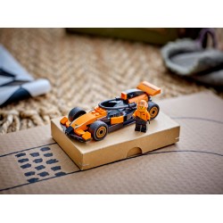 LEGO City 60442 Pilota e monoposto McLaren F1®