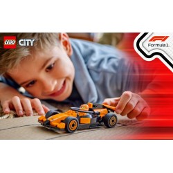 LEGO City 60442 Pilota e monoposto McLaren F1®