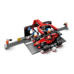 Parada en Boxes de F1® y Equipo de Mecánicos con Coche Ferrari