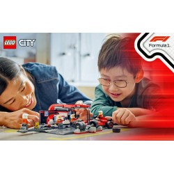 LEGO City 60443 Pitstop e meccanici con monoposto Ferrari F1®