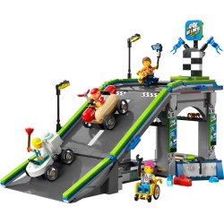 LEGO City 60460 Nessun limite: gara sulla pista a rampe